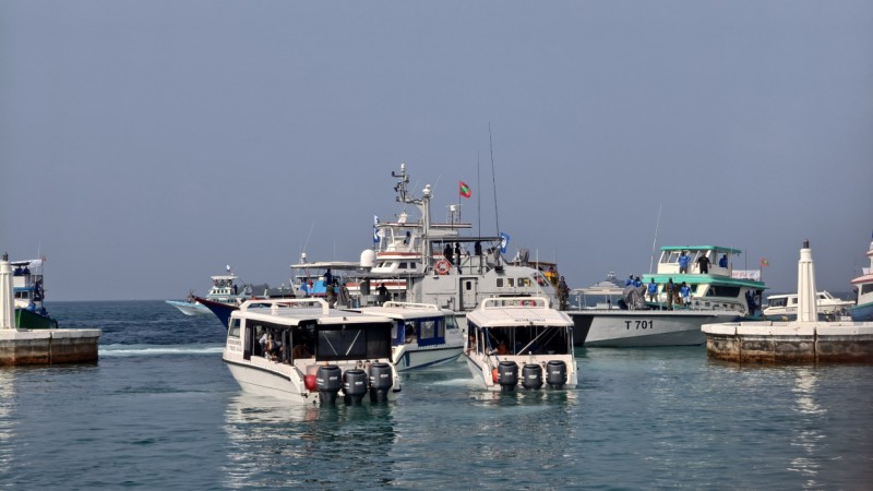 މަސްވެރިންގެ އިހުތިޖާޖު: ބިދޭސީ ފަޅުވެރިން ހައްޔަރުކުރާނެ ކަމުގެ އިންޒާރާއެކު ވެސް ނުހުއްޓާނެ ކަމަށް ބުނެފި