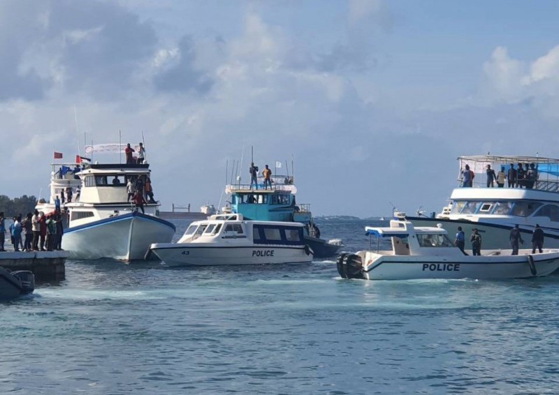 ކަންބޮޑުވުންތަކަށް ހައްލު ނުލިބޭތީ މަސްވެރިންގެ ދުވަހު އިހުތިޖާޖުކުރަނީ