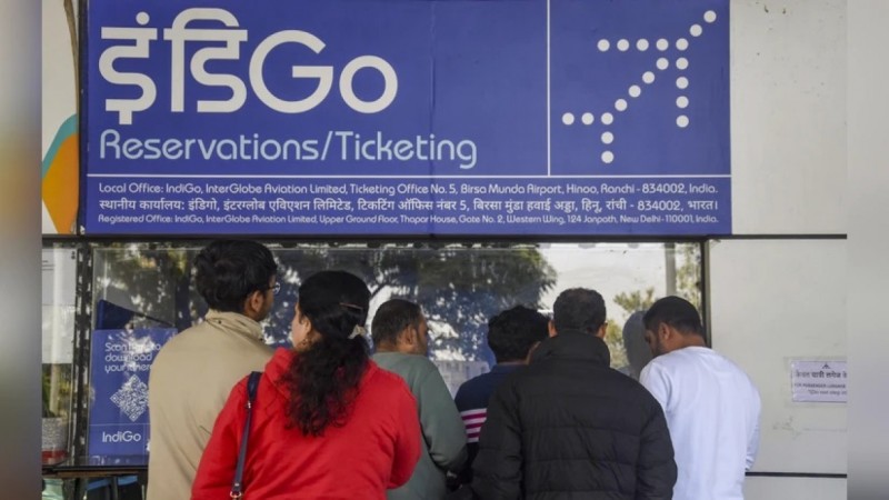 އިންޑިގޯއިން މިއަދުވެސް 400 އަށްވުރެ ގިނަ ފްލައިޓް ކެންސަލްކޮށްފި