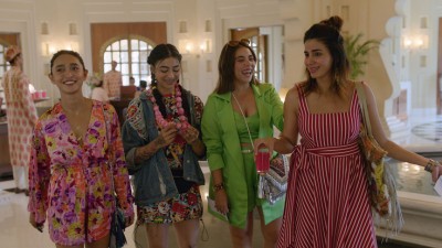 އެމެޒޯން ޕްރައިމްގެ މަގުބޫލު ސީރީސް 'ފޯ މޯ ޝޮޓްސް ޕްލީޒް'ގެ ޓްރެއިލާ އާއްމުކޮށްފި