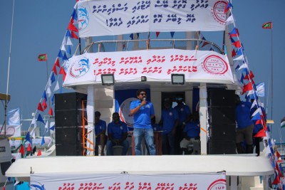 ސިޔާސީ ޕާޓީތަކުން މަސްވެރިންނަށް ދޮގު ހެދި ވަރަށް، ވަގު ފިރިޔަކު ވެސް އަންބަކަށް ދޮގެއް ނަހަދާނެ: އުމަރު