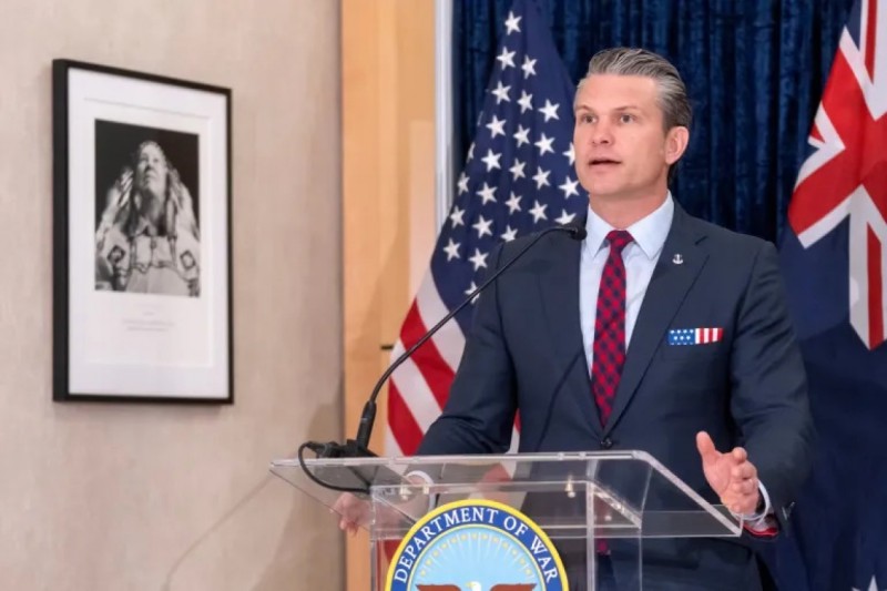 އެމެރިކާ ސިފައިންގެ ކޮމާންޑްތައް އަލުން ރީސްޓްރަކްޗާ ކުރަނީ