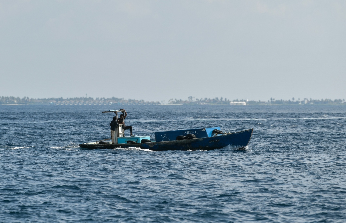 ދޯންޏެއް އަޑިއަށް ގޮސް ކަނޑުވި 68 އަހަރުގެ ފިރިހެނަކު ސަލާމަތްކޮށްފި