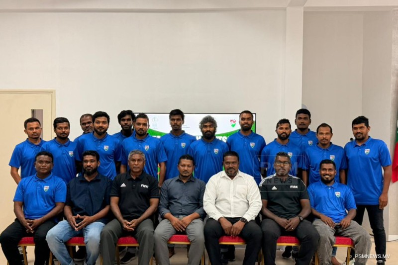 މީދޫގައި ބޭއްވި ރެފްރީ ކޯސް 14 ބައިވެރިން ފުރިހަމަކޮށްފި