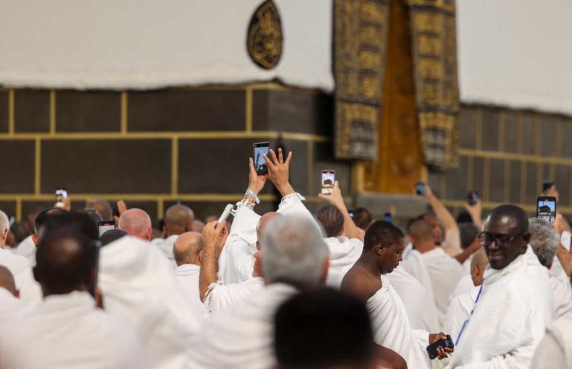 ހަރަމްފުޅުގެ ފޮޓޯ ނެގުން ސައޫދީން މަނައެއް ނުކުރޭ