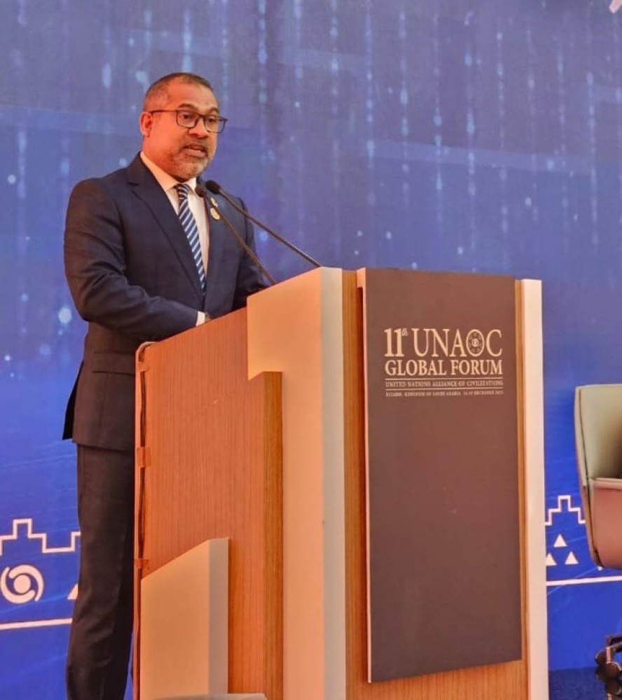 ހަމަޖެހުމާއި ސަޤާފީ ވިލުންތެރިކަން އިތުރުކުރުމަށް މަޝްވަރާކުރުމަކީ މުހިންމުކަމެއް: ޚަލީލު