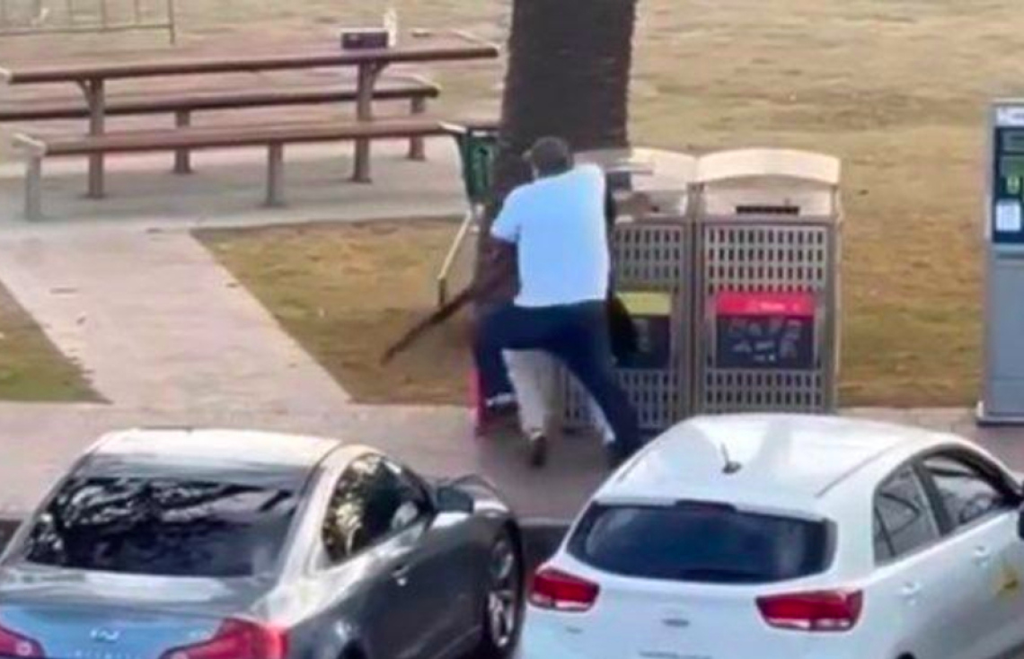 ބޮންޑައި ބީޗްގައި ޔަހޫދީންނަށް ހަމަލާދިން މީހާގެ ބަޑި އަތުލީ މުސްލިމެއް