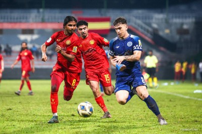 ފަހަތުން އަރައި ނިއު ބަލިކޮށް ވިކްޓްރީ އަށް މުހިންމު މޮޅެއް