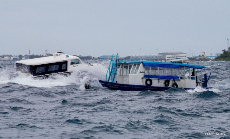 މެދުރާއްޖެތެރެއަށް ރީނދޫ ސަމާލު