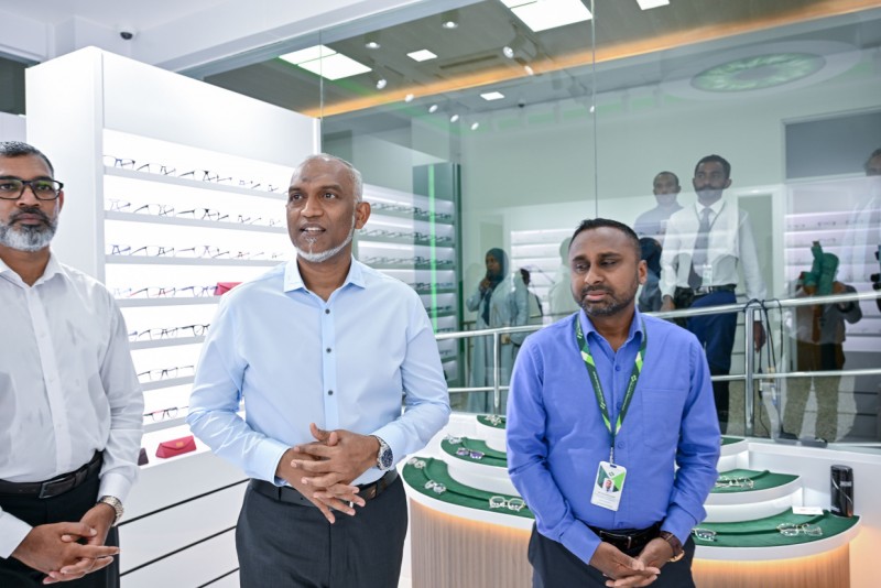 ބޮޑު ތުހުމަތާއެކު ރައީސަށް: ސަރުކާރުގެ އައިނު ފިހާރައިން ފައިދާ ނަގަނީ ލަންކާ ބައެއް!