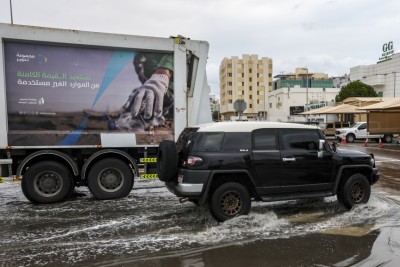 ވިއްސާރަ އަލިވެ، ދުބާއީ އެއާޕޯޓު އޮޕަރޭޝަންތައް އާންމު ހާލަތަކަށް އައިސްފި