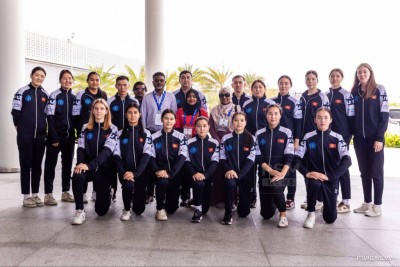 ގައުމީ ވޮލީ ޓީމު އެދެނީ ސަޕޯޓަރުންގެ ތަރުހީބަށް