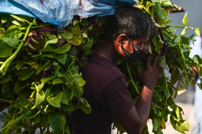 ބިދޭސީން ހުއްޓުވައި ސުވާލުކުރުން: ފުރައްސާރުކުރުން އިތުރުވުމުގެ ކަންބޮޑުވުމާއެކު، ނިންމުން ބަދަލުކުރަން ގޮވާލައިފި