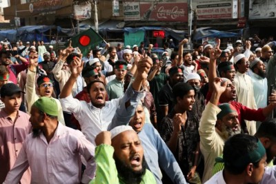 ހަސީނާގެ ވެރިކަން ވައްޓާލި މުޒާހަރާތަކުގެ ލީޑަރަކު މަރުވުމާއެކު، އަނެއްކާވެސް ހަމަނުޖެހުންތައް