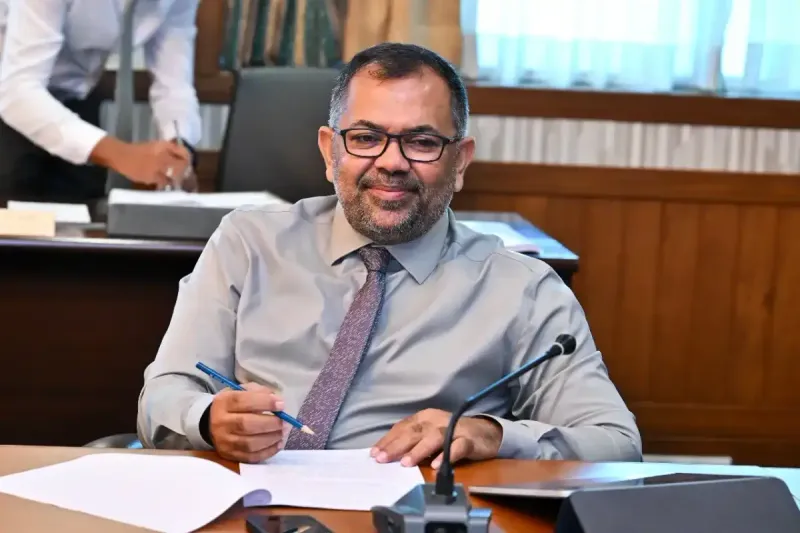 ފިނޭންސް މިނިސްޓަރު ޒަމީރު ސާޖަރީއެއް ކުރައްވައިފި