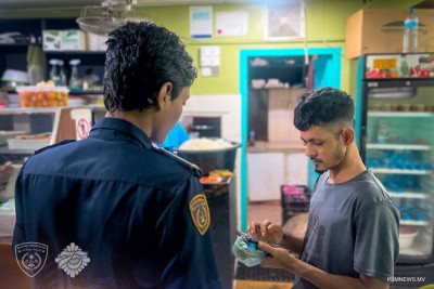 ވިޔަފާރިތަކުގައި ބިދޭސީންގެ ނުފޫޒާއި ބާރު: ހައްޔަރަށް ގެންދާތަނުން އަންނަނީ ވަކީލުންގެ ޓީމެއް