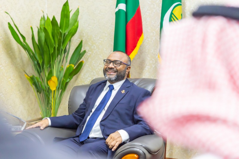 މިސްކިތުގައި ހިލޭ އިސްލާމް ޓިއުޝަން ދޭން ޝަހީމްގެ ޚިޔާލެއް