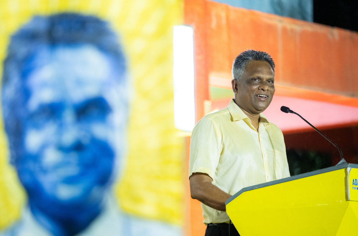 އާދަމް އާޒިމްގެ ހަތަރެސްފައިގައި ވެސް ހުރީ ހިދުމަތްތަކުގެ ކަންކަން ހޭކިފައި: ސަމީރު