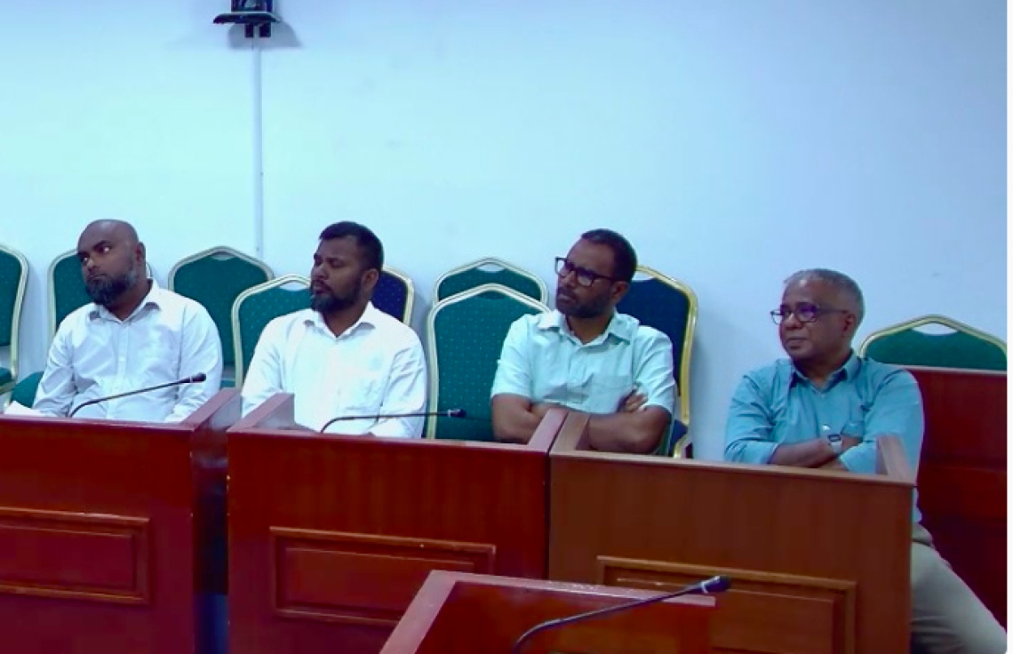 ގެދޮރުވެރިޔާ ޕޯޓަލް ބަލަން އެކްސްޕާޓަކު ގެންނަން އެދެފި