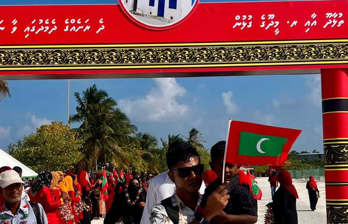 އެއްބައިވަންތަކަމުގެ ދުވަސް ފާހަގަކުރަން ރ. މީދޫގެ ބޮޑު ޓީމެއް ތުޅާދު އަށް