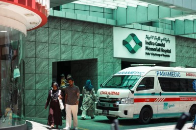 ބެލެނިވެރިއަކު ނެތި ބަލިމީހުން އެތައް ދުވަހަކު ހޮސްޕިޓަލުގައި ތިބެން ޖެހޭ މައްސަލައިގައި، ދެ މިނިސްޓްރީއެއް މަޖިލީހަށް