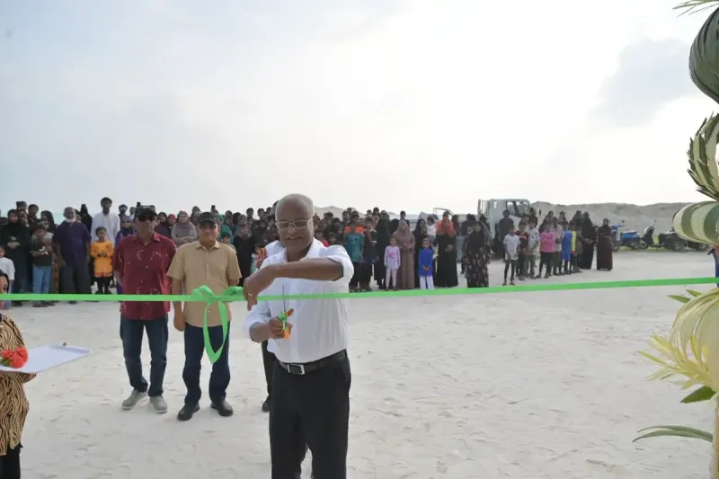 ތ. ހިރިލަންދޫ ”ހިރިވެލި ބީޗް“ ރައީސް ސޯލިހު ހުޅުވައި ދެއްވައިފި