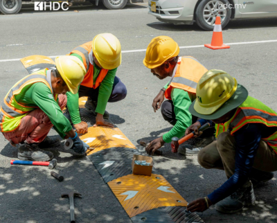 ހުޅުމާލޭގައި އެޅި ބަމްޕަރު ވެސް، ރައުންޑްއެބައުޓް ވެސް ރަނގަޅު، މައްސަލައަކީ ޝަކުވާކުރުން: ފުލުހުން