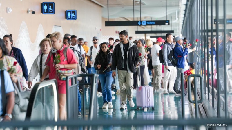 ފުރަތަމަ 6 ދުވަސް: 43،000 އަށްވުރެ ގިނަ ފަތުރުވެރިން