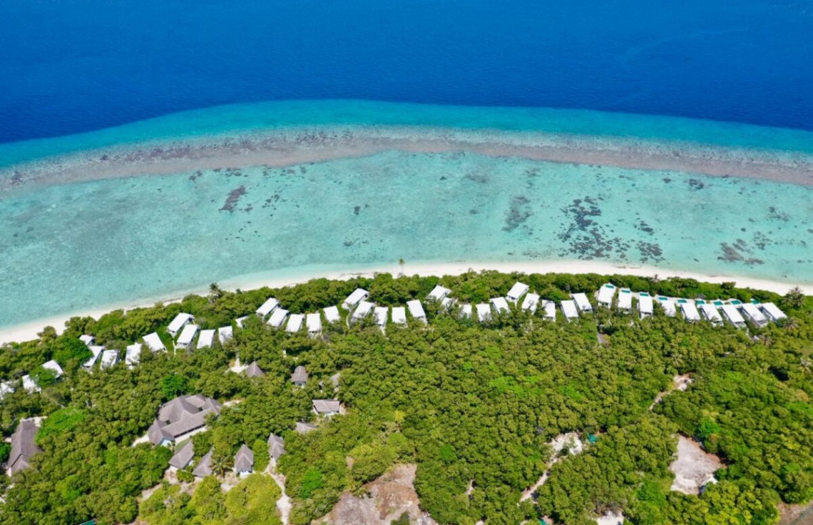 ހުއްދަ ނެތި ސީޕްލޭން ޕްލެޓްފޯމެއް އެޅުމުގެ މަޝްރޫއެއް ހިންގުމުން މަންތާ އެއާ ޖޫރިމަނާކޮށްފި