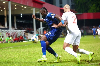 އަޝްފާގުގެ އެނބުރިއައުން، ނިއު ތިންވަނައަށް