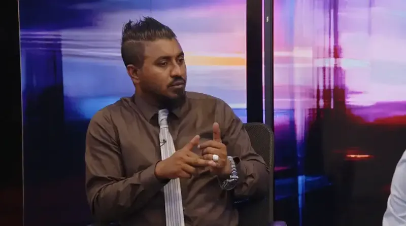 ޑިފެންސް އަކަށް ގާނޫނު ނެގި ނަމަވެސް މިވެރިކަން ނިމުމާއެކު ރައީސް މުޢިއްޒު ޖަވާބުދާރިވާން ޖެހެނޭ: ނިޝާން