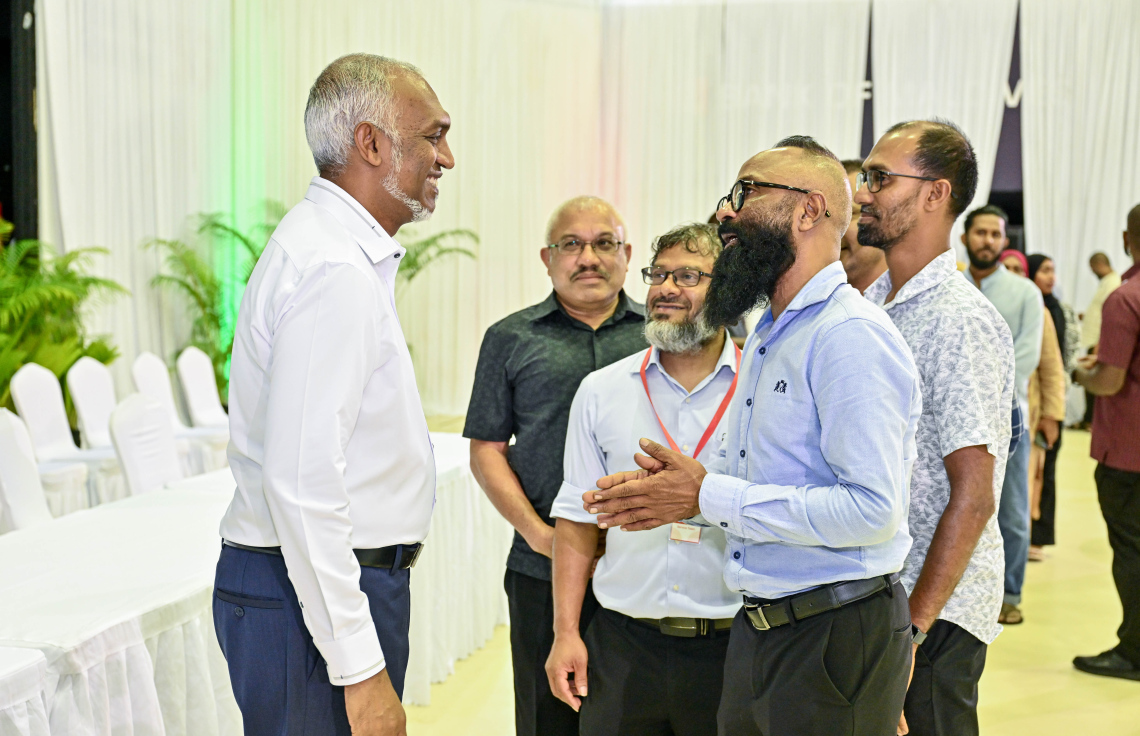 ސަރުކާރުގެ މަޝްރޫއުތައް ބިޑަށް ހުޅުވާލާއިރު އެސްއެމްއީތަކަށް އިސްކަން ދޭން އުސޫލު އިސްލާހުކުރަނީ