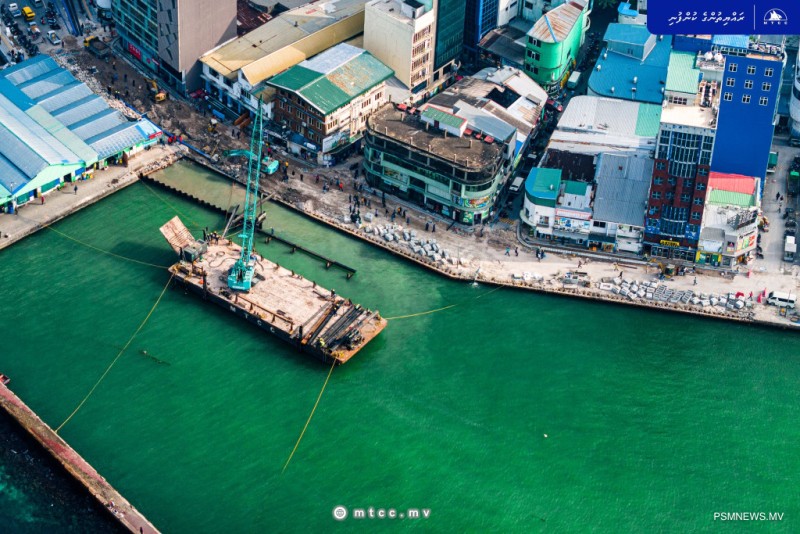 ބާޒާރުމަތީ މަގު ފުޅާކުރުން: 38 މީޓަރުގެ ސަރަޙައްދެއް ޝީޓްޕައިލްކޮށްފި