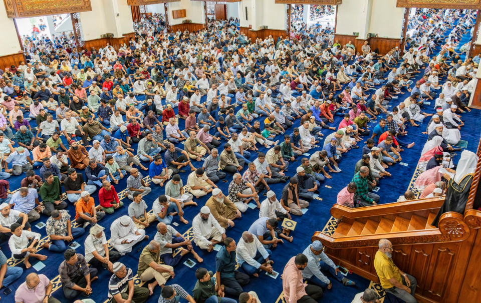 އިސްލާމީ އުންމަތް މިހާލަތަށް ވެއްޓުނީ ދީނާ ދުރުވެ، ދީނާއި ސިޔާސަތު ވަކިކޮށް، ދުނިޔެއަށް ހެއްލުމުން: ޚުތުވާ