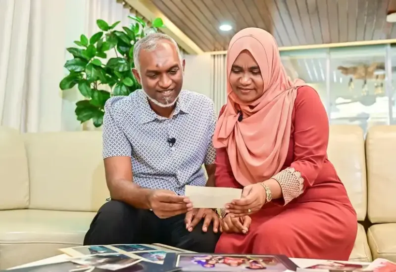 ރައީސް މުއިއްޒު ސިންގަޕޫރަށް ކުރައްވާ 6 ވަނަ ދަތުރުފުޅު ގައި ފުރާވަޑައިގެންފި