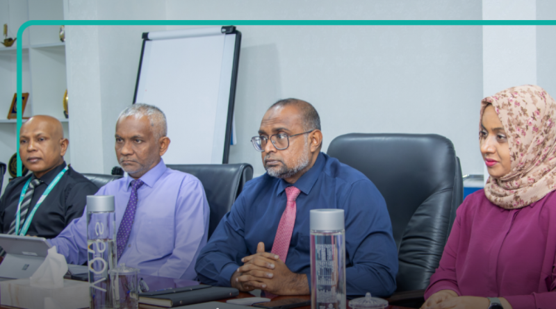 އާ ގަވައިދުގައި އަންހެން ސިވިލް ސާވަންޓުން އިސްތަށިގަނޑުގައި ކުލަޖެއްސުން ވެސް މަނާ