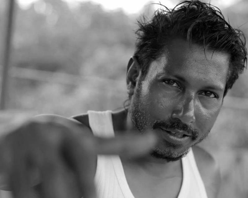 މަޝްހޫރު ފިލްމު ޑައިރެކްޓަރު ފައްތާހު، ހާޓްއެޓޭކެއް ޖެހިގެން ނިޔާވެއްޖެ