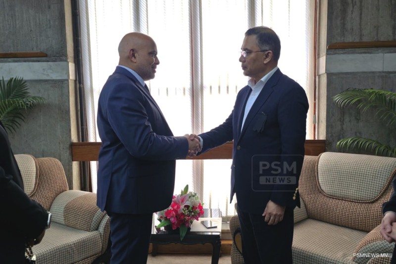 ޚާލިދާ ޒިޔާގެ ޖަނާޒާގައި ވަޒީރު ޑރ.ހައިދަރު ބައިވެރިވެވަޑައިގެންފި