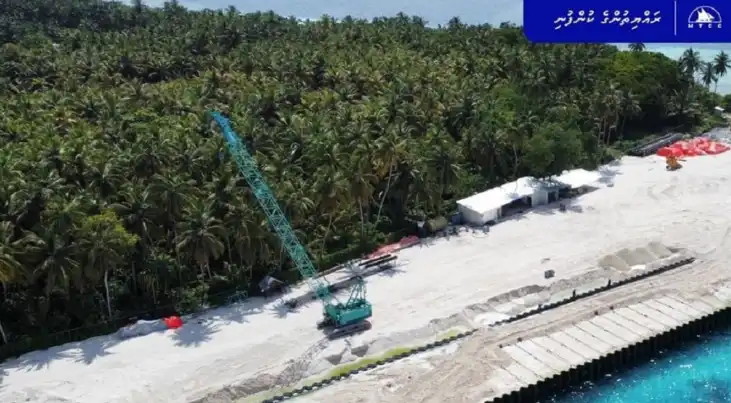 ''މީމު މަސް ބަނދަރު މަޝްރޫއު''ގެ ބޮޑު ބައެއްގެ މަސައްކަތް ނިމިފައި އޮތް ނަމަވެސް މިސަރުކާރާއެކު ހުރިހާ މަސައްކަތެއް ވަނީ ހުއްޓިފައި