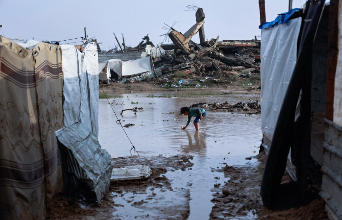 ބޯ ވާރެ އާއި ގަދަ ފިނީގެ ސަބަބުން ޣައްޒާ ރައްޔިތުންނަށް ބޮޑު ވޭނެއް