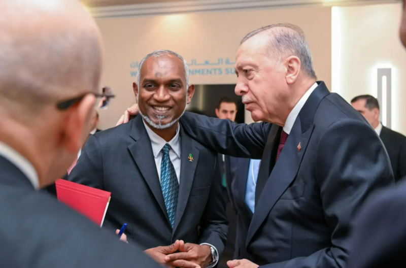 ޚަރަދު ކުޑަކުރުމެއް ނޫން، މިއީ ޚުދުމުޚުތާރު ޓެކްޓިކްސްއެއް؟