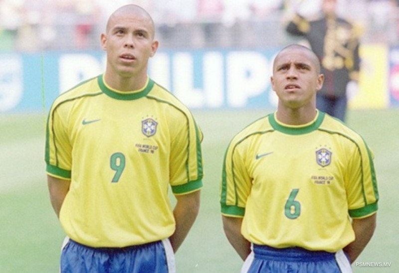 ކުއްލި ގޮތަކަށް ރޮބާޓޯ ކާލޮސް ހިތުގެ އޮޕަރޭޝަނެއް ކޮށްފި