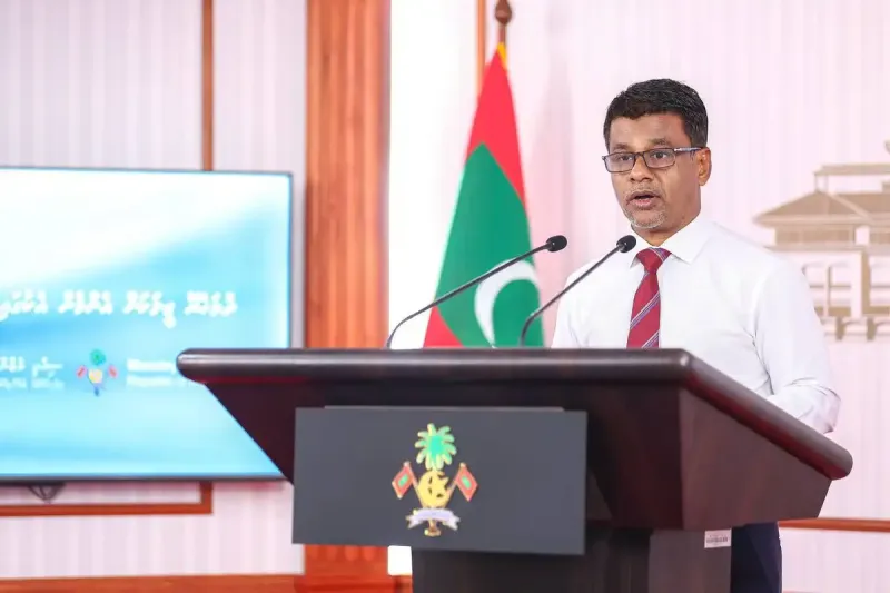 ޑަޔަލެސިސްގެ ވައުދު ނުފުއްދުން: ފ. އަތޮޅު ގައި ނުފެށުނީ ސާފު ފެން ނެތިގެން، ވ. އަތޮޅުގައި ޚިދުމަތް ހޯދާނެ ބަލި މީހަކު ނެތް: ހެލްތް މިނިސްޓަރ ނާޒިމް