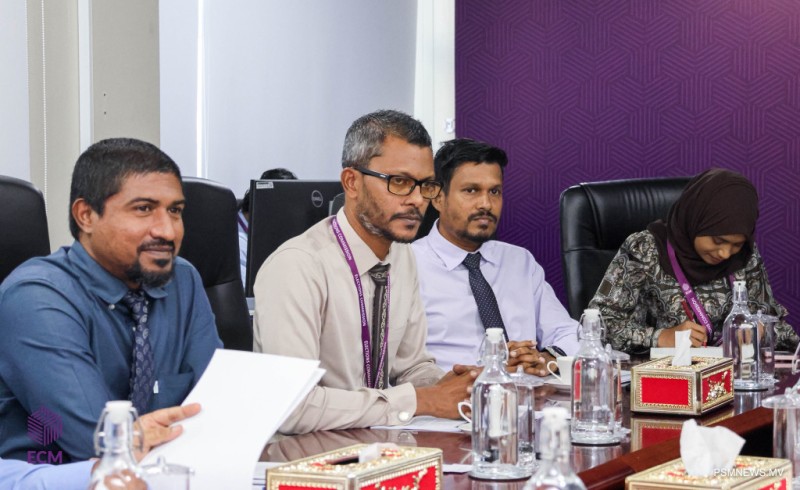 އިލެކްޝަންސް ކޮމިޝަނުގެ މެންބަރުކަމަށް ކުރިމަތިލުމުގެ ފުރުޞަތު ހުޅުވާލައިފި