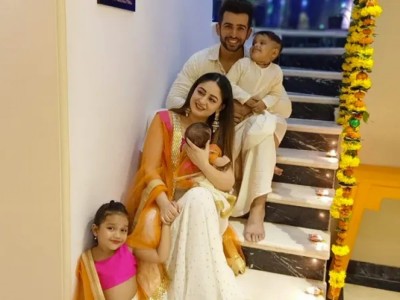 ޓީވީ ތަރިން ކަމަށްވާ ޖެއި އާއި މާހީގެ ކައިވެނި ރޫޅާލިކަން ރަސްމީކޮށް އިއުލާނުކޮށްފި