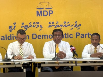 ހެދުން އެޅުމުގެ ގަވައިދާ ގުޅޭ ގޮތުން އެމްޑީޕީ: އެއީ ގައުމު ހިންގުމުގެ ދާއިރާއިން އަންހެނުން ބޭރުކުރަން ކުރާ ކަމެއް