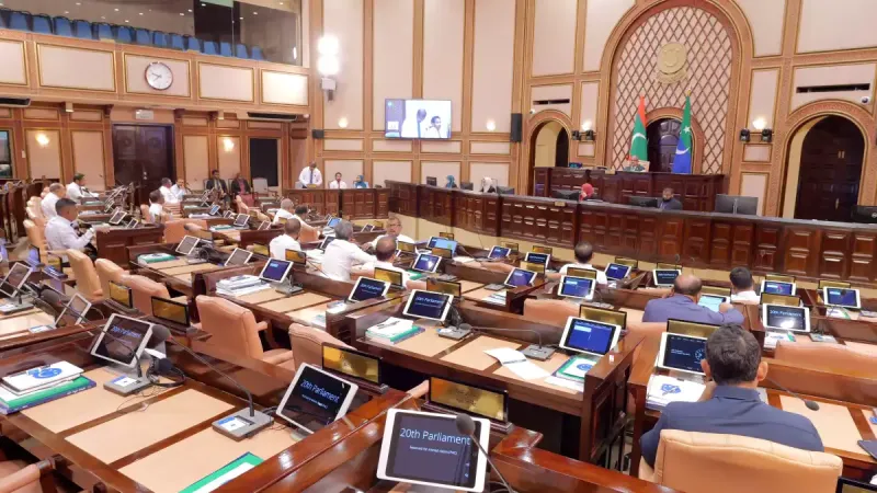 މަޖިލީހުގެ ޖަލްސާ އެއް ދައުރުން ބޭރުން ހޯމަ ދުވަހު ބާއްވަނީ