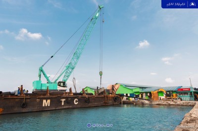 ބާޒާރުމަތީ މަގު ފުޅާކުރުން: 38 މީޓަރުގެ ސަރަޙައްދެއް ޝީޓްޕައިލްކޮށްފި