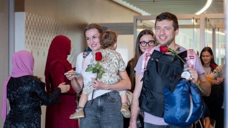 ބޮޑުކުރި ޓެކްސްތަކާއެކު ފަތުރުވެރިން ކުރި ހޭދަ އިތުރުވެ، 5.4 ބިލިއަން ޑޮލަރަށް