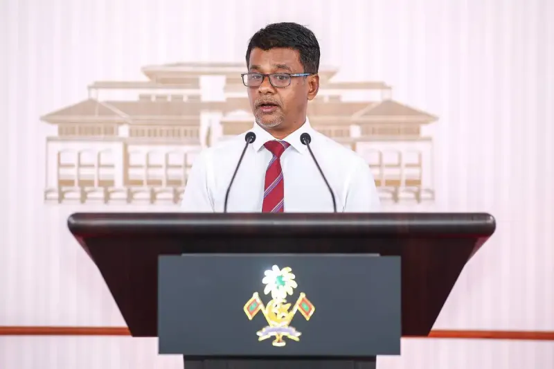 ޅެމުން ފަރުވާ ދެނީ ކޮންކޮން ބަލިތަކަކަށްތޯ ސުވާލު ކުރުމުން ހެލްތް މިނިސްޓަރު ވިދާޅުވީ އެކަމުގެ މައުލޫމާތު ހެލްތު މިނިސްޓްރީ އަކަށް ނޭނގޭ ކަމަށް